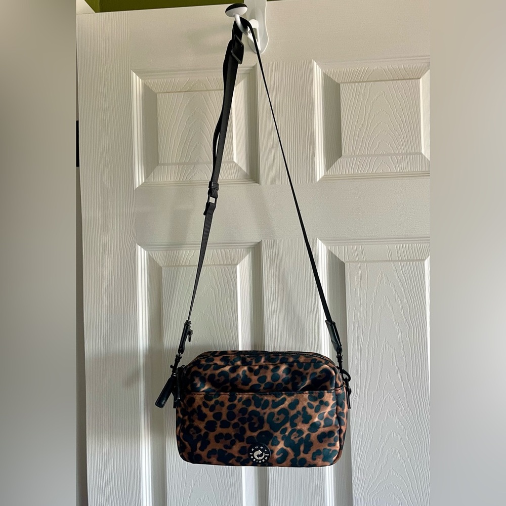 Kurt Geiger Camera Bag Crossbody Leopard Brown Quilted Nylon Shoulder Bag - Picture 3 of 8